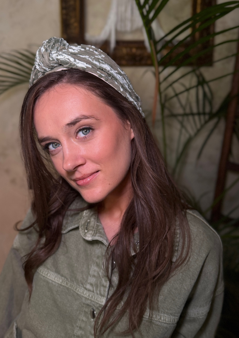 Maya Wide Headband – Soft Sage Green