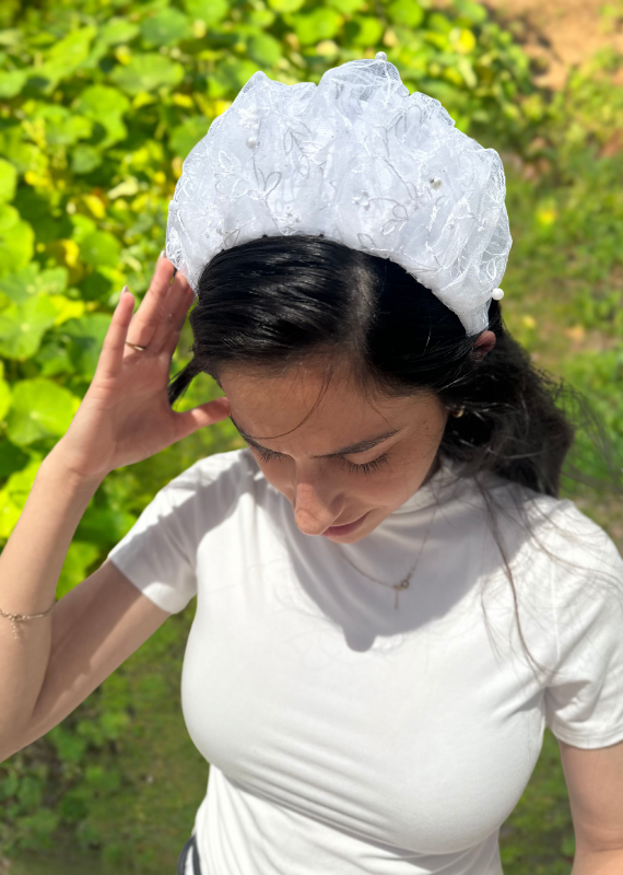 Wide Viola Headband, Blanche