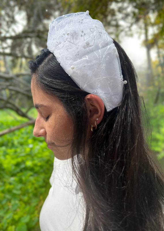 Wide Viola Headband, Blanche