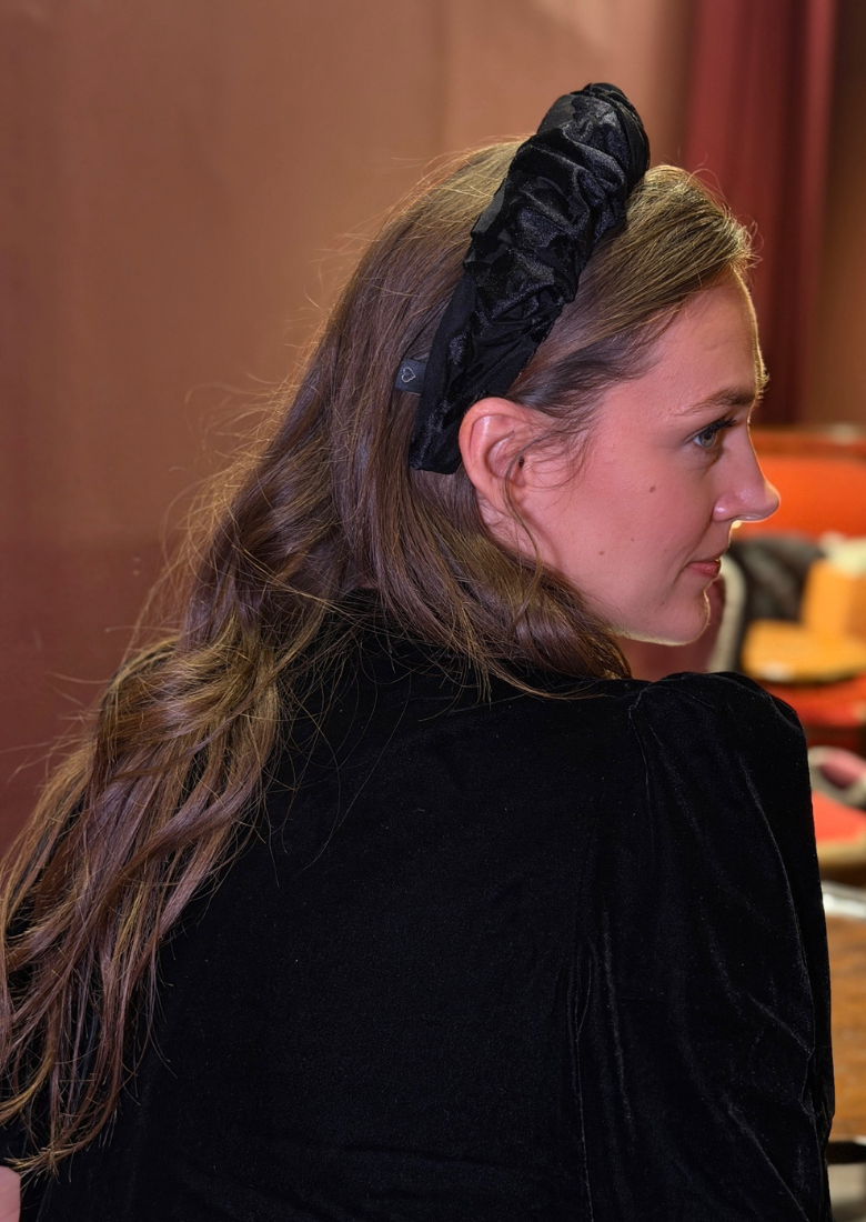 Viola Narrow Velvet Headband – Black