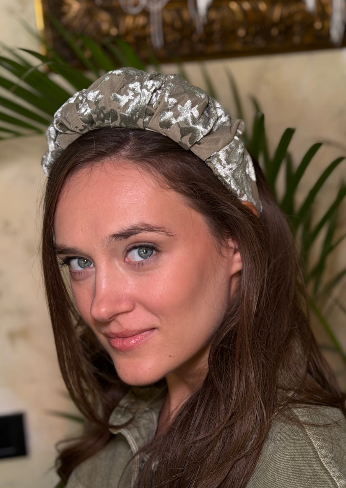 Viola Medium Velvet Headband – Soft Sage Green