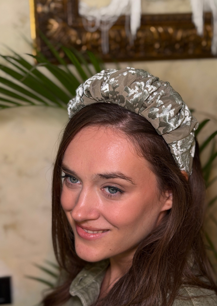 Viola Medium Velvet Headband – Soft Sage Green