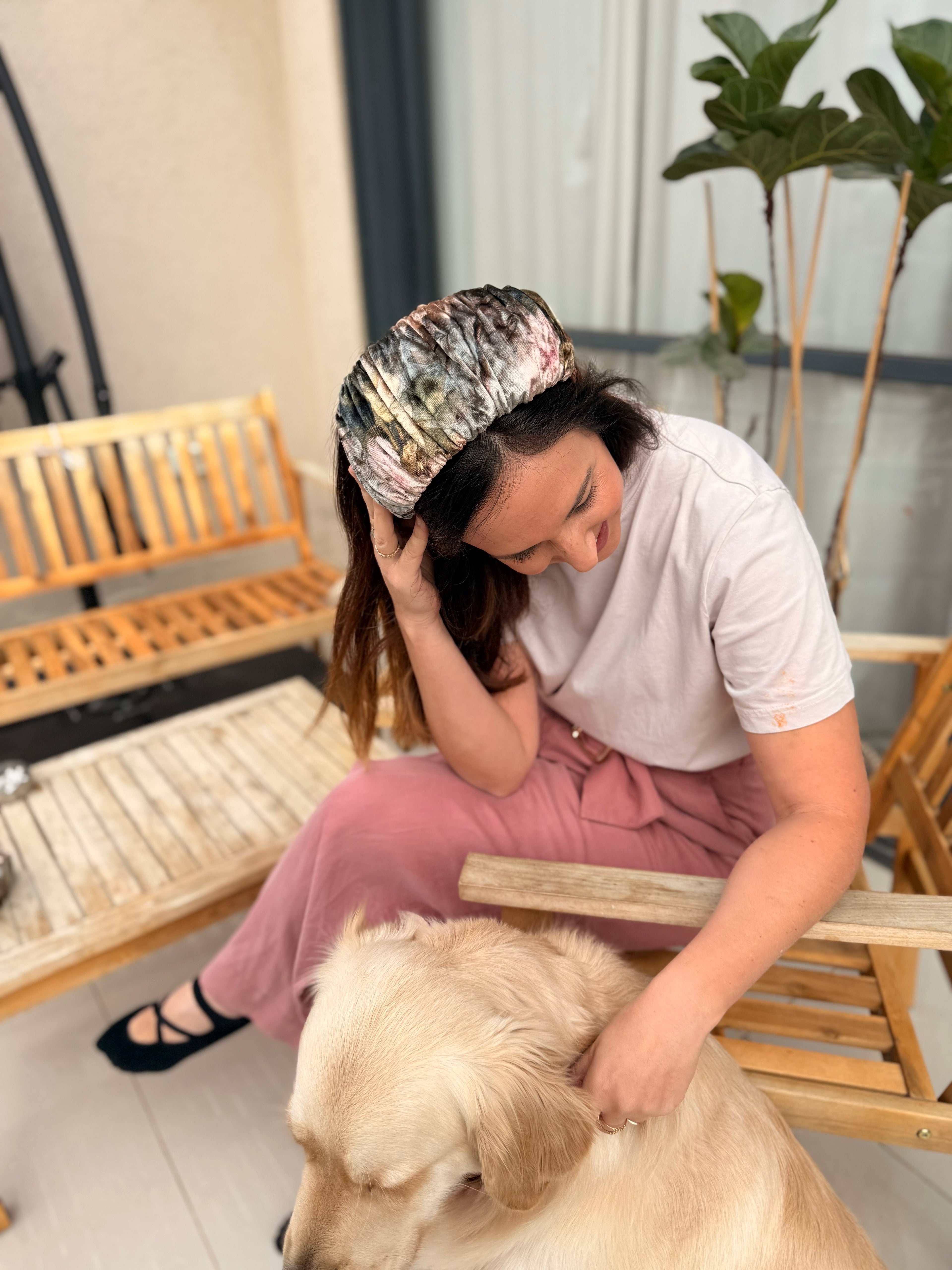 Mila Wide Velvet Headband — Pink Tones