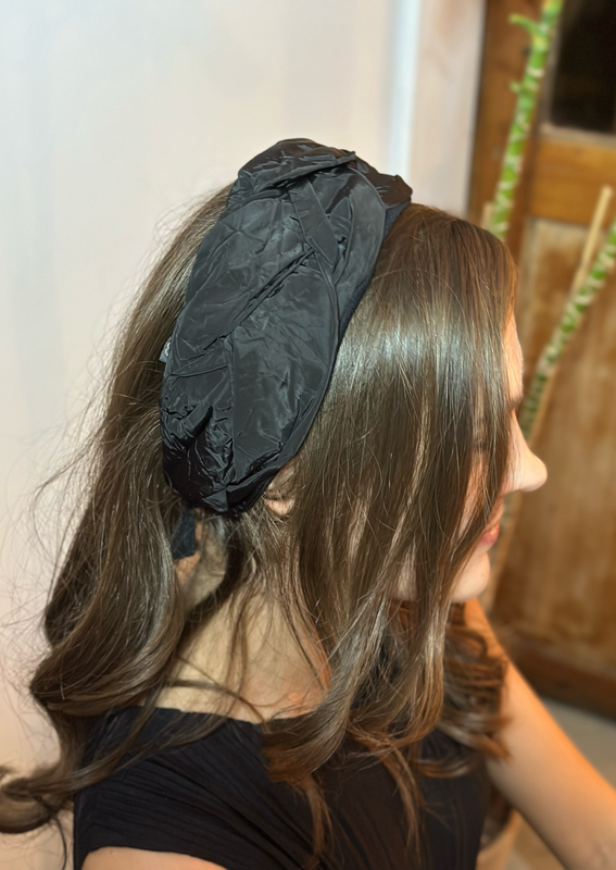Luna, Tie-in-Back, Black