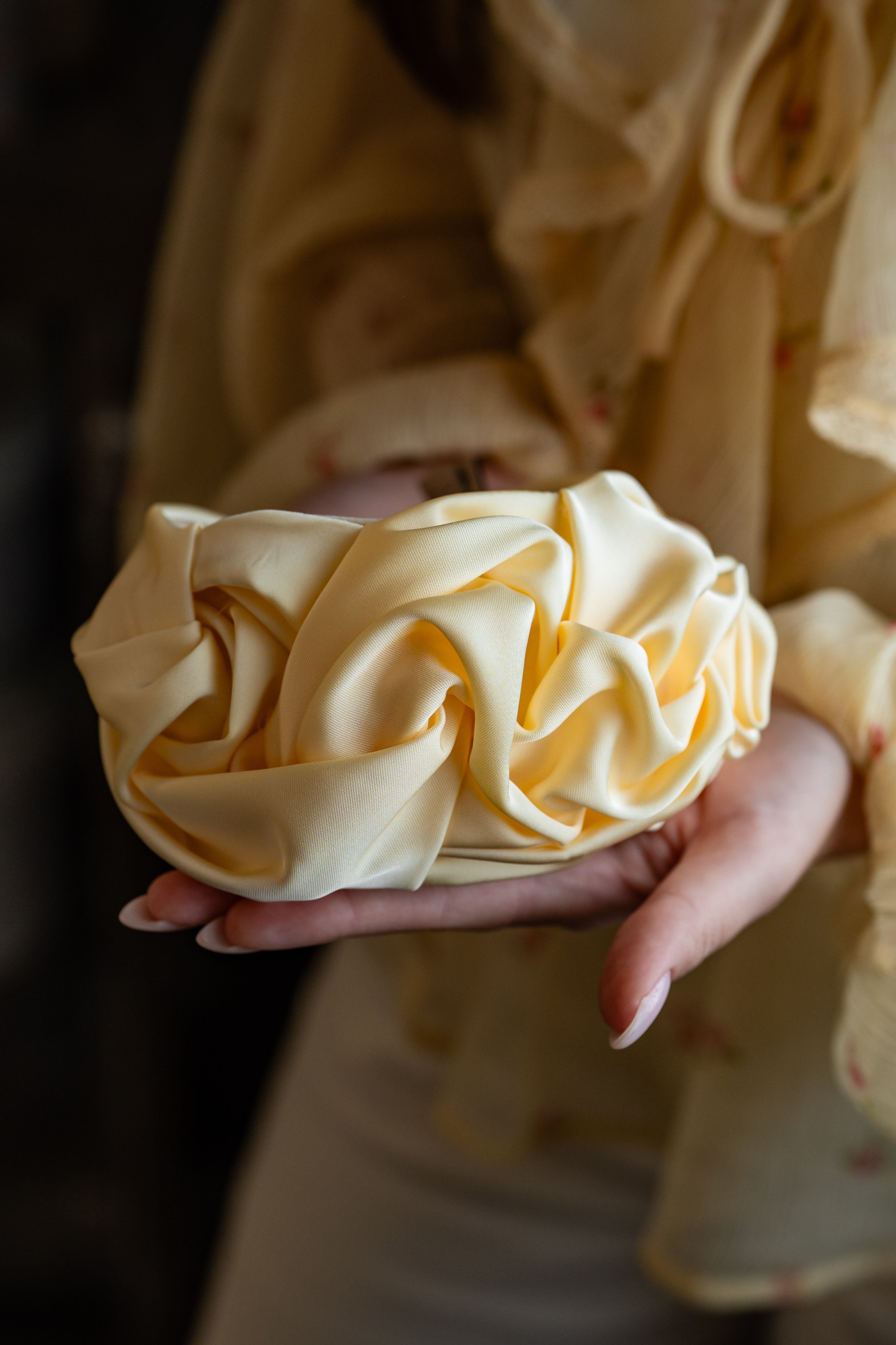 Ellen Medium Butter Headband