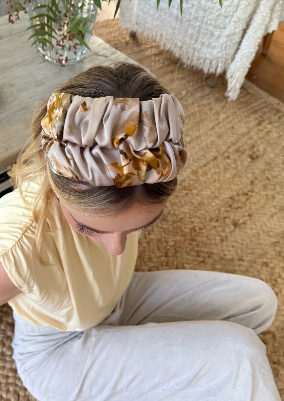 Nemesis, Tie-in-Back, Natural Floral
