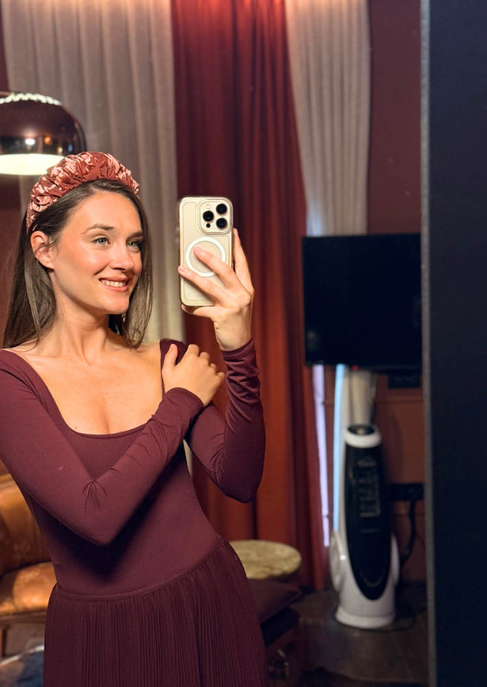 Viola Medium Velvet Headband – Smoky Burgundy