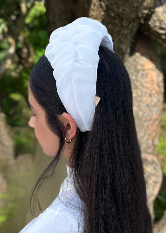 Medium Renee Headband, white pearl