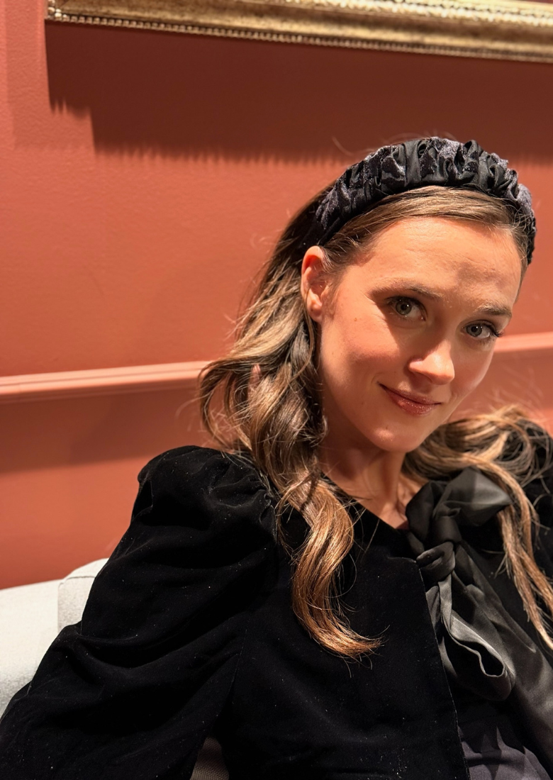 Viola Petite Velvet Headband – Black
