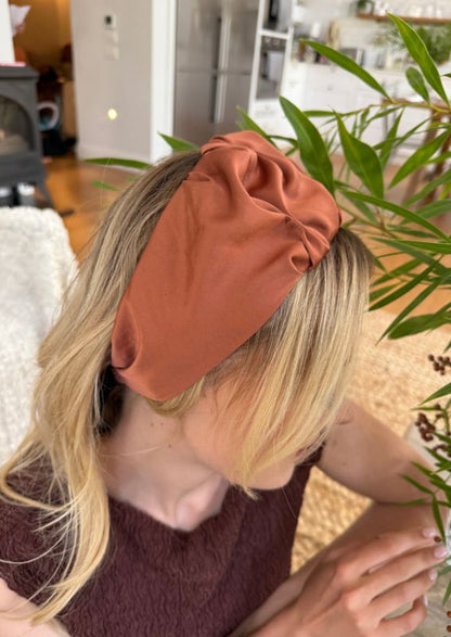 Tie-in-Back, Terracotta