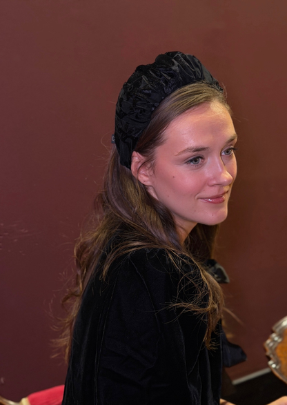 Viola Medium Velvet Headband – Black