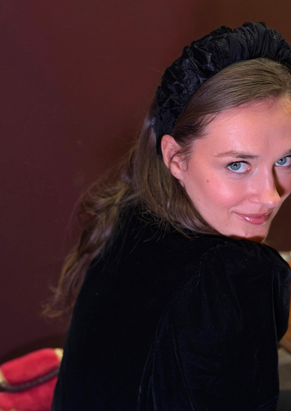 Viola Narrow Velvet Headband – Black