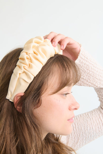 Nemesis Narrow Headband – Vanilla