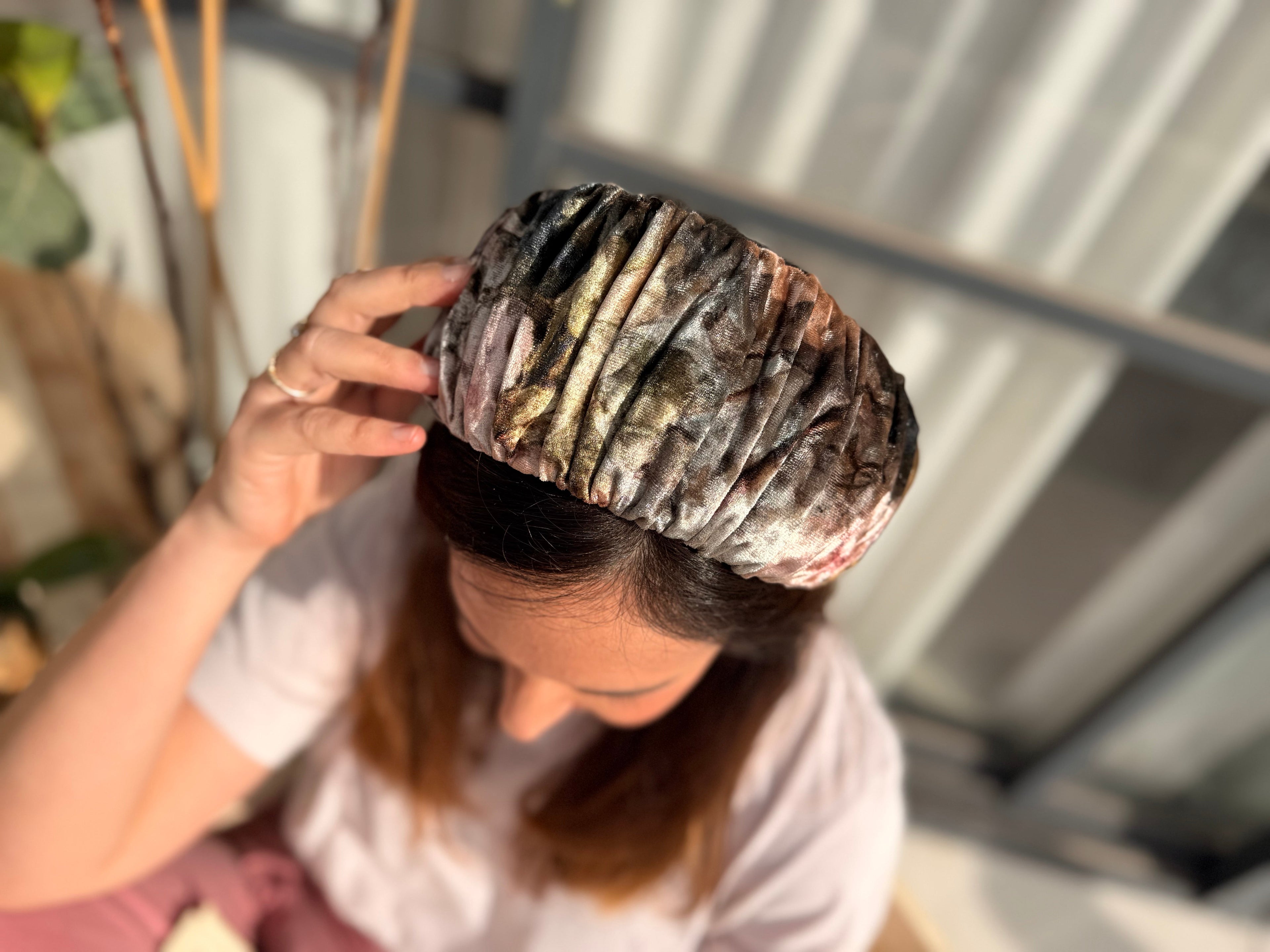 Mila Wide Velvet Headband — Pink Tones