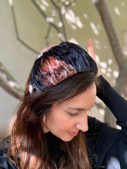 Mila Wide Velvet Headband — Deep Black