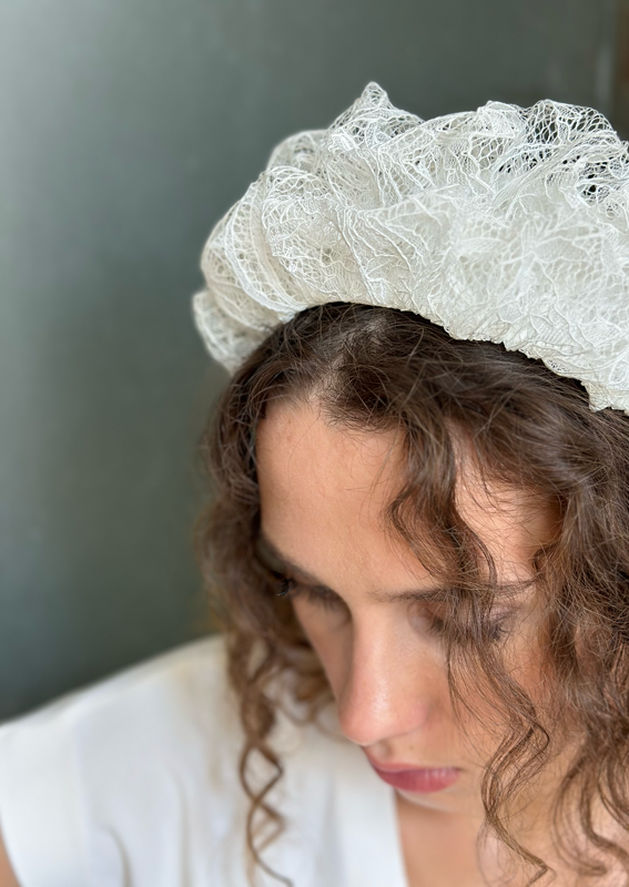 Medium Renee Headband, White lace