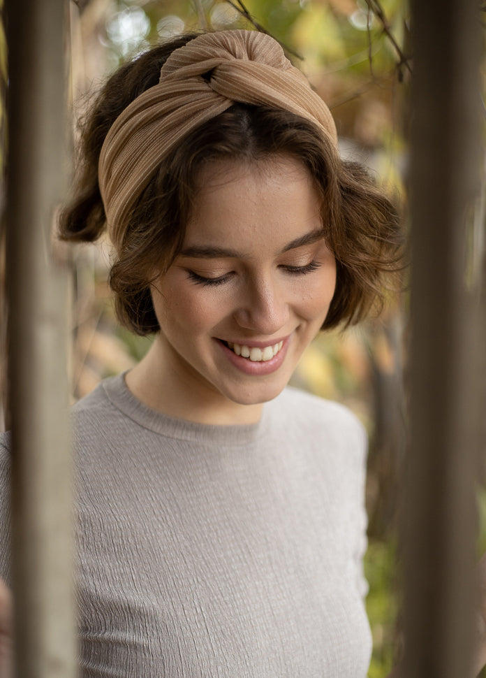 Velcro Lotus Headband, Pleated Nude