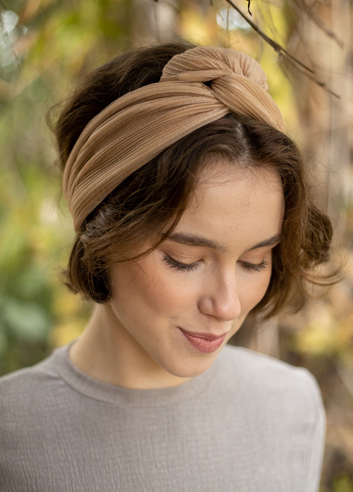 Velcro Lotus Headband, Pleated Nude