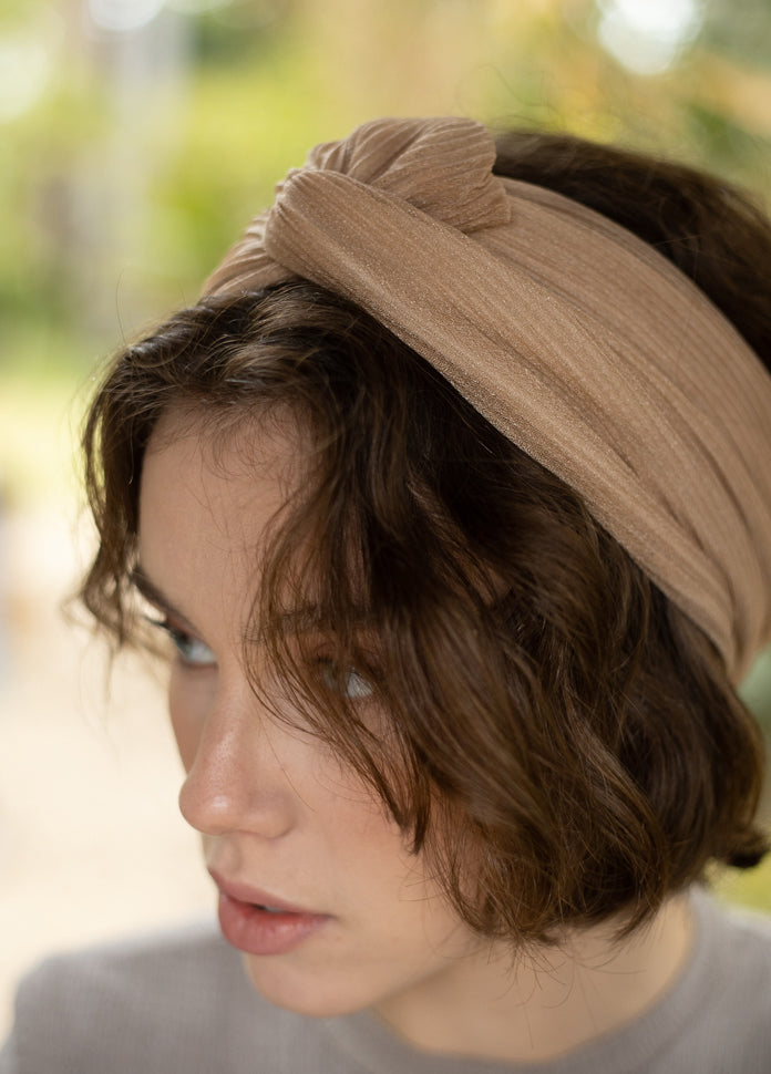 Velcro Lotus Headband, Pleated Nude