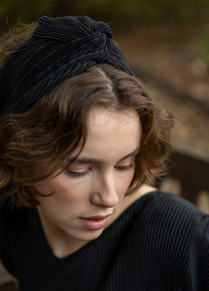 Lotus Headband, Pleated Black