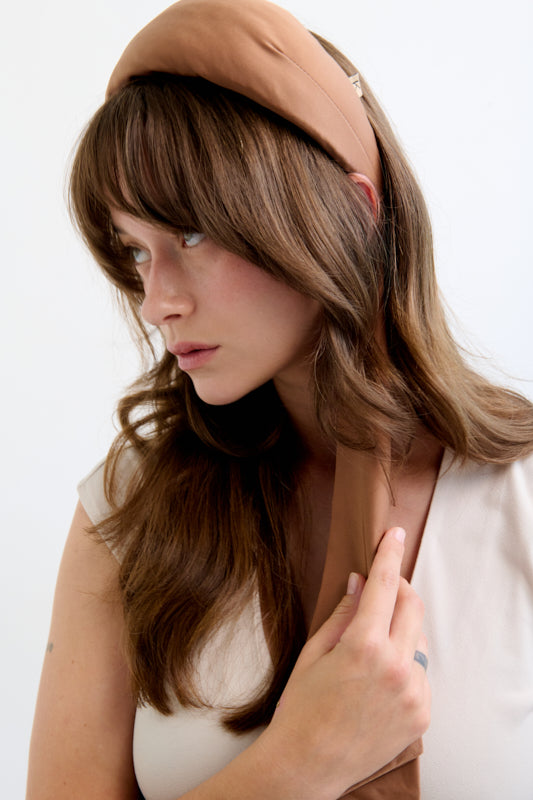 Venus Medium Headband – Latte