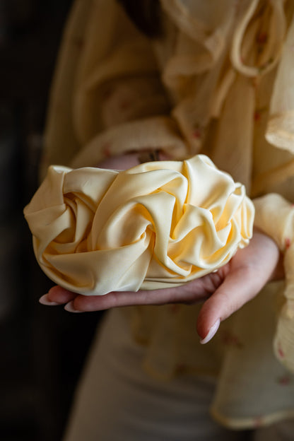 Ellen Medium Butter Headband